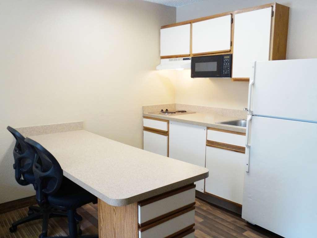 Extended Stay America Suites - Louisville - Alliant Avenue Room photo