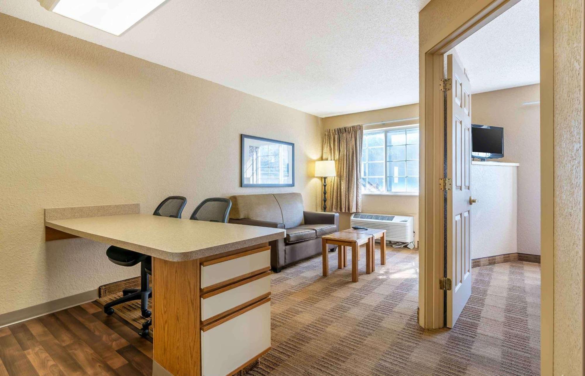 Extended Stay America Suites - Louisville - Alliant Avenue Exterior photo