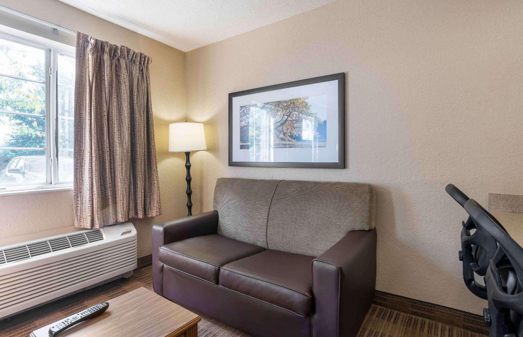 Extended Stay America Suites - Louisville - Alliant Avenue Exterior photo