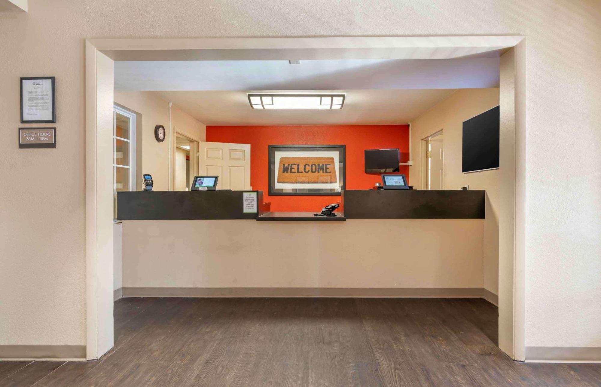 Extended Stay America Suites - Louisville - Alliant Avenue Exterior photo